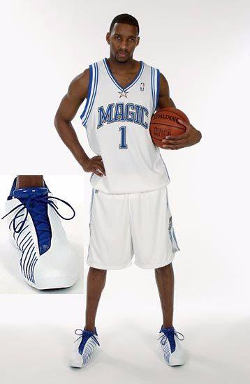 却把本金波 却把本金波